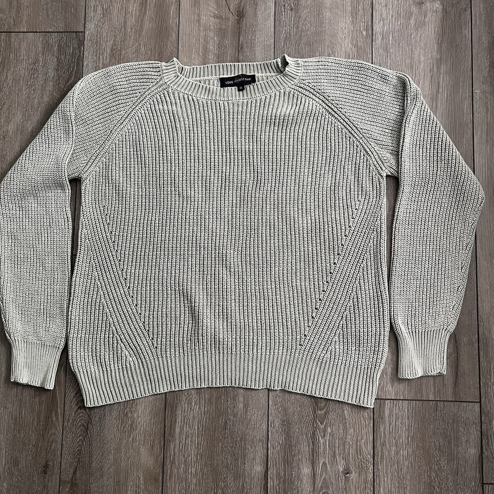 Love At First Find Womens Size XL Long Sleeve Neutral Color Sweater Cotton Layer